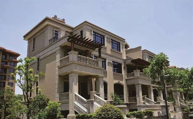 老舊房屋進(jìn)行外墻仿石漆施工是否需要對(duì)基層掛網(wǎng)？